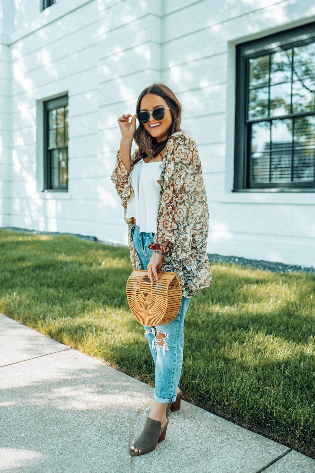 Ripped Jeans with Floral Kimono — Classy Casual Date Night Outfit