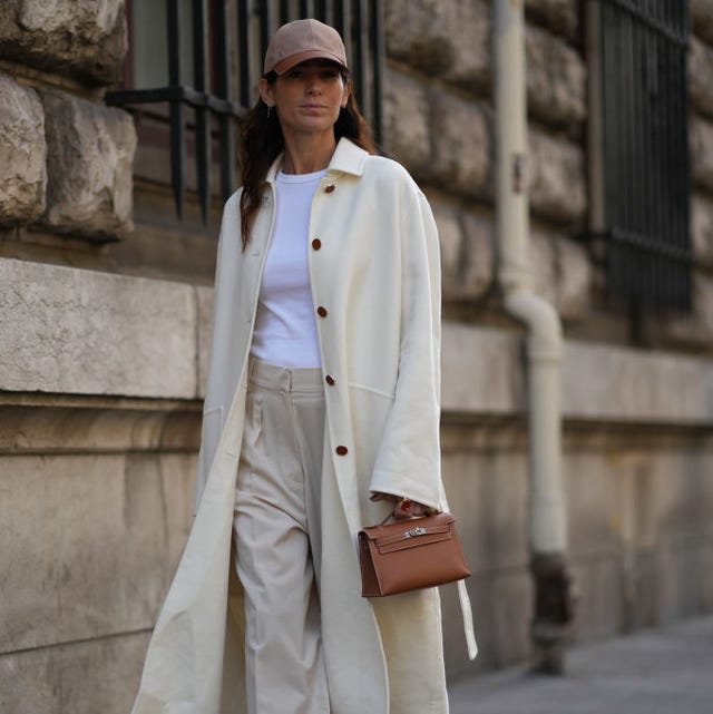 Cream Oversized Coat Over White Tee and Beige Pants — Classy Chill Outfit