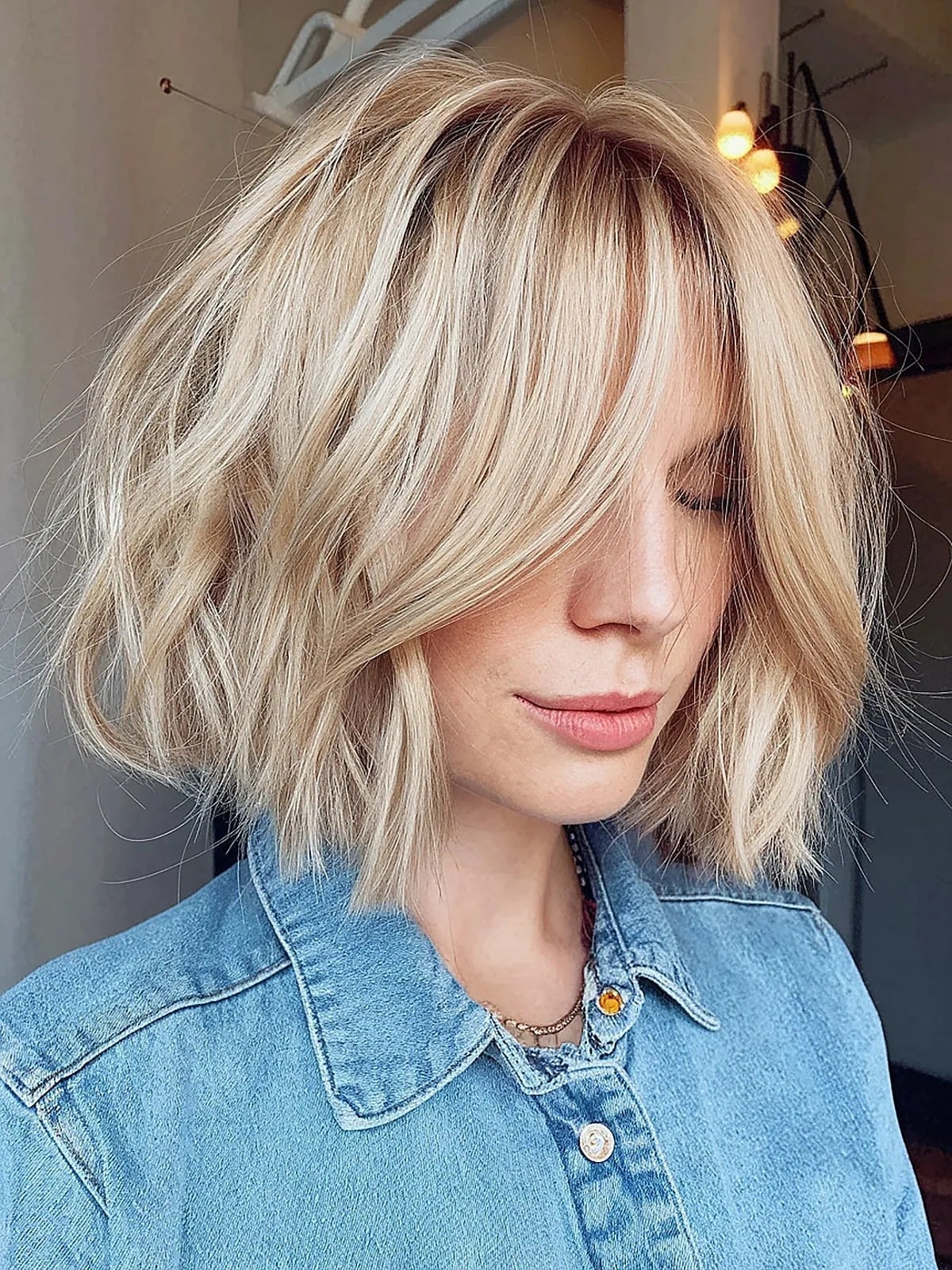 Chin Length Bob With Choppy Ends And Side Bangs Chin Length Bob With Choppy Ends And Side Bangs — Classy Choppy Layers