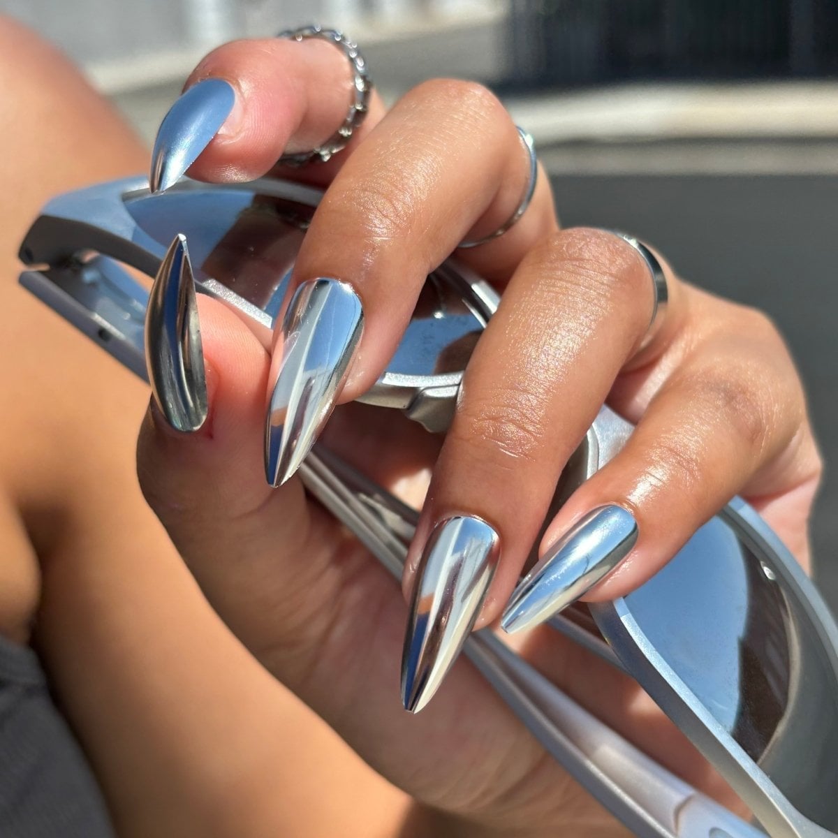 High-Shine Silver Chrome Stilettos — Classy Chrome Nails