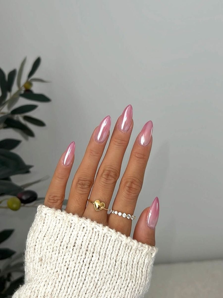 Long Stiletto Light Pink Chrome Nails Long Stiletto Light Pink Chrome Nails — Classy Chrome Nails Colors