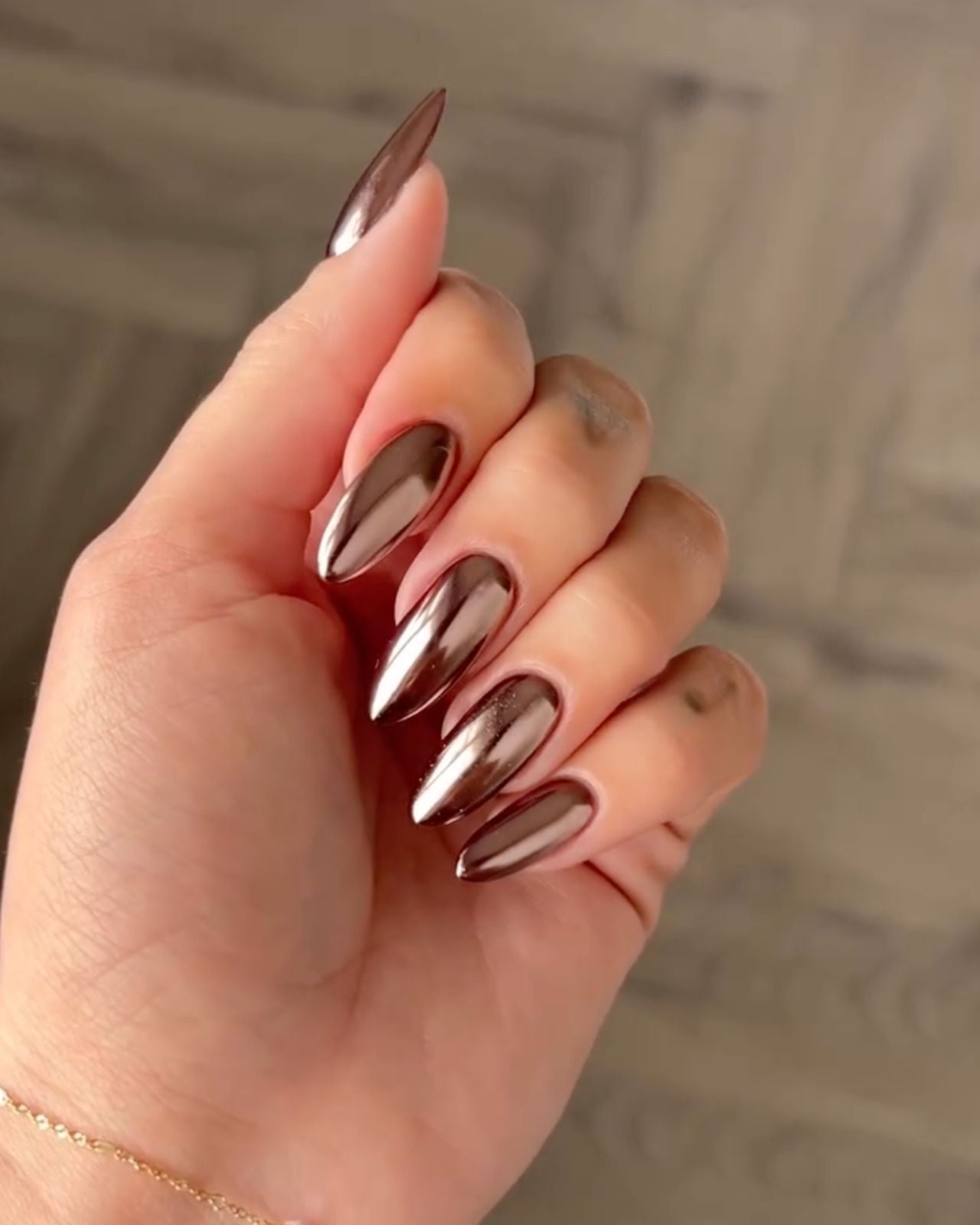 Long Stiletto Metallic Bronze Chrome Nails Long Stiletto Metallic Bronze Chrome Nails — Classy Chrome Nails Colors