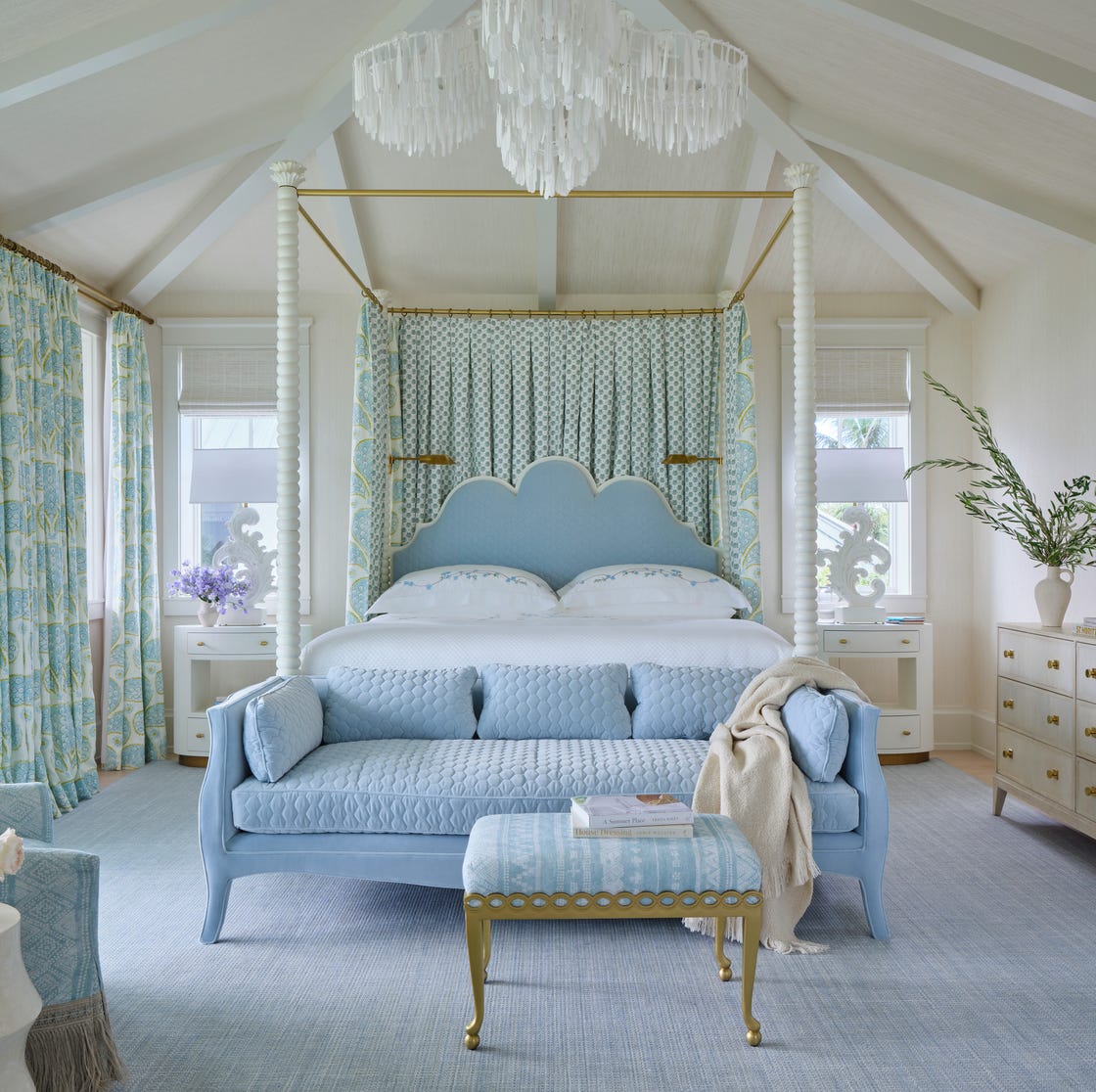 Elegant Bedroom with Canopy Bed Elegant Bedroom with Canopy Bed — Classy Coastal Style