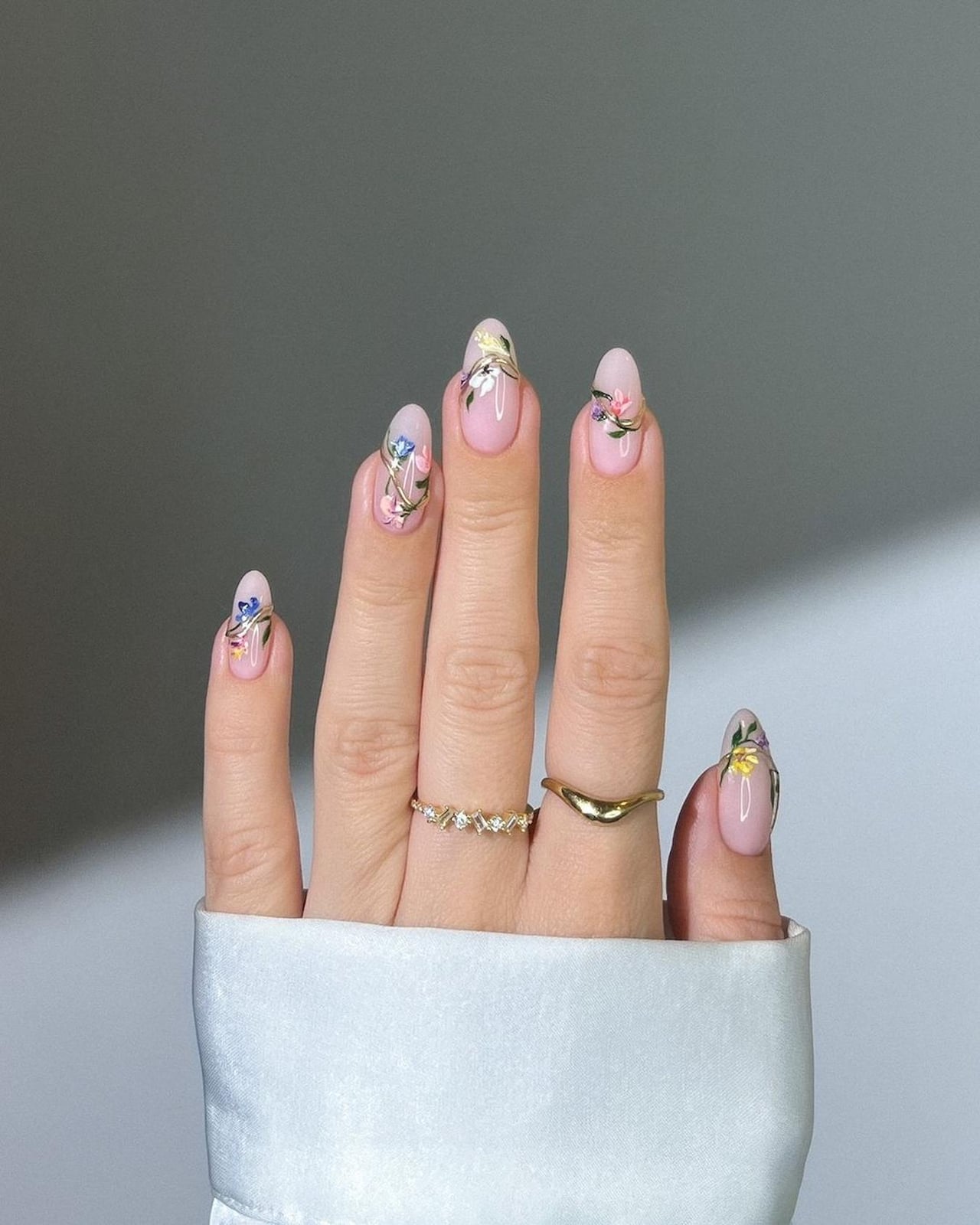 Pink Floral Gold Leaf Oval Nails Pink Floral Gold Leaf Oval Nails — Classy Concert Nails