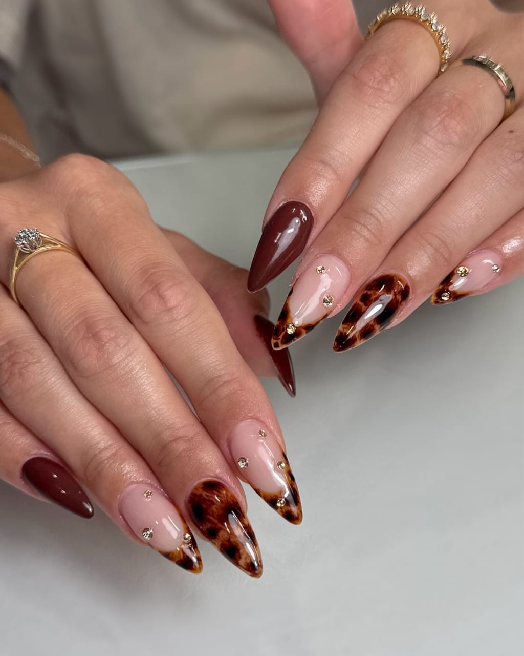 Black Silver Swirl Floral Almond Nails Black Silver Swirl Floral Almond Nails — Classy Concert Nails
