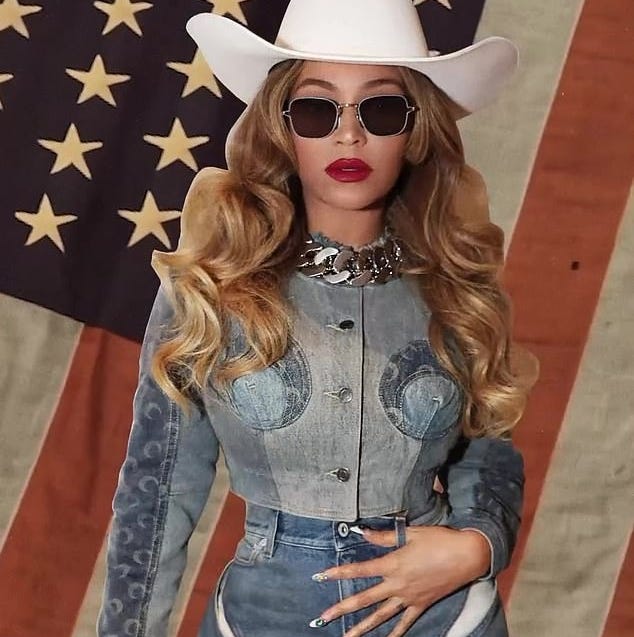 Denim Corset Top with Cowboy Hat — Classy Concert Outfits