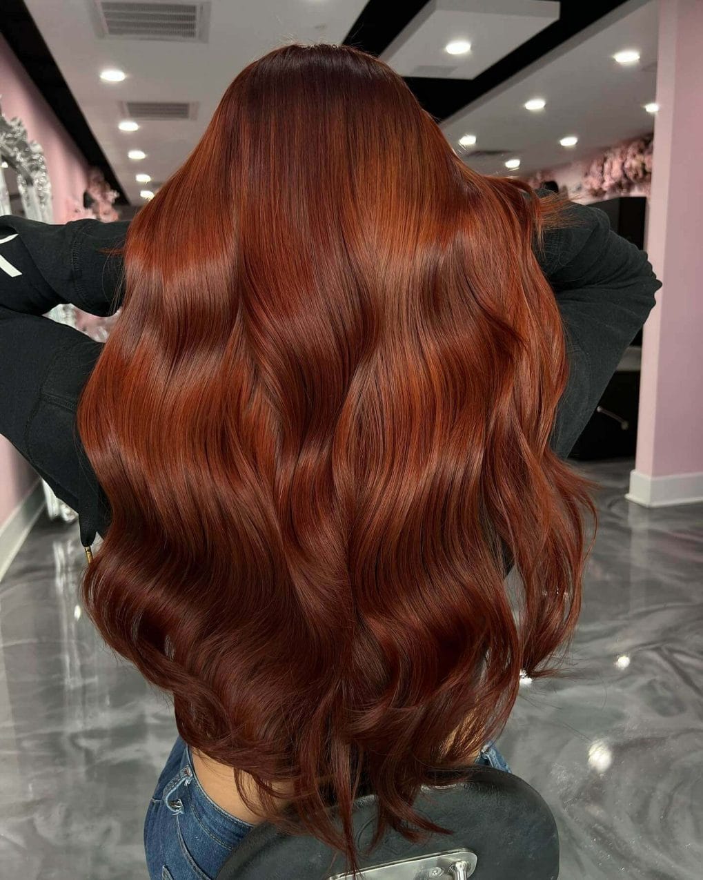 Deep Copper Mid-Back Wavy Hair — Classy Copper Hair Color