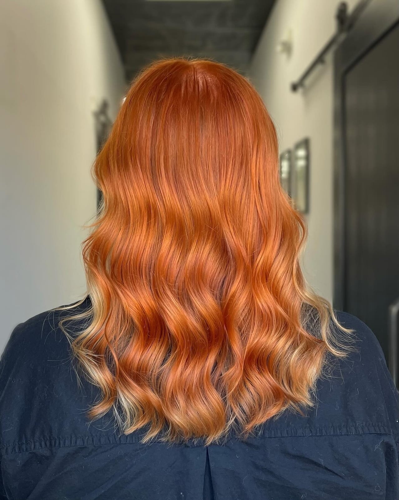 Vibrant Copper Mid-Back Waves With Highlights — Classy Copper Hair Color