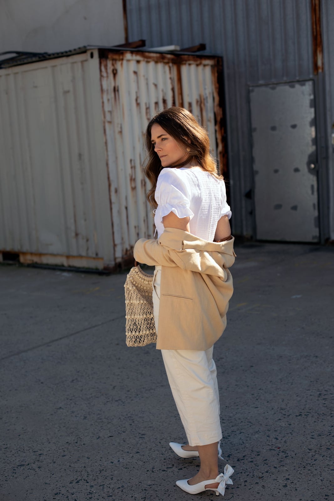 Oversized Beige Blazer with Cream Trousers and Straw, Close-Up Take — Classy Cream Outfits