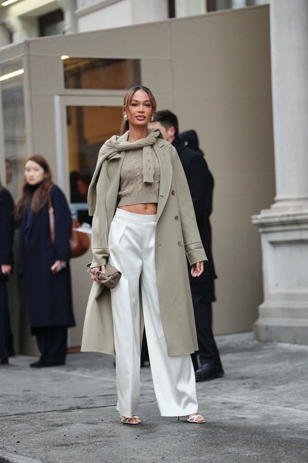 White Satin Wide Leg Pants With Beige Sweater And Trench White Satin Wide Leg Pants With Beige Sweater And Trench — Classy Cream Pants Outfits