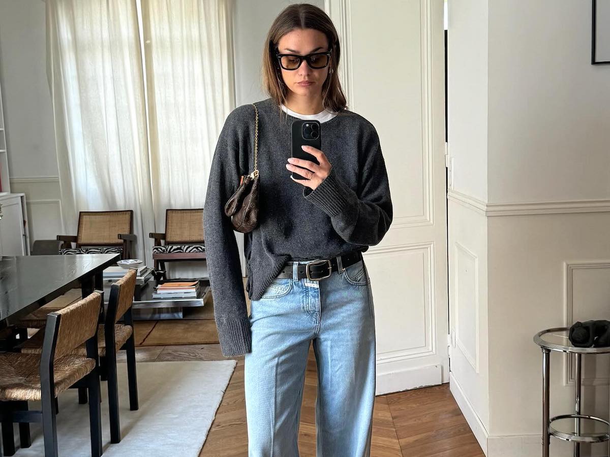 Grey Crewneck With White T-shirt and Belt — Classy Crewneck Outfits