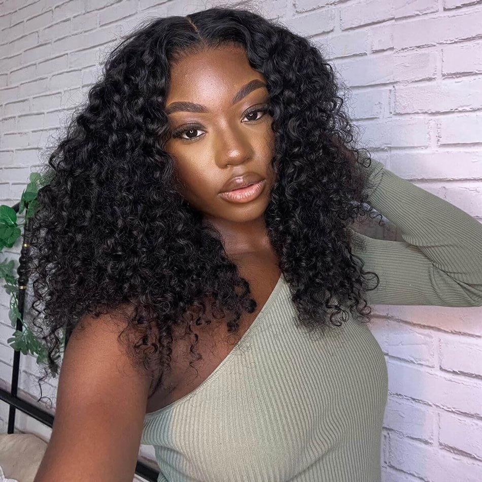 Collarbone Layered Black Curls — Classy Curly Hairstyles for Black Women