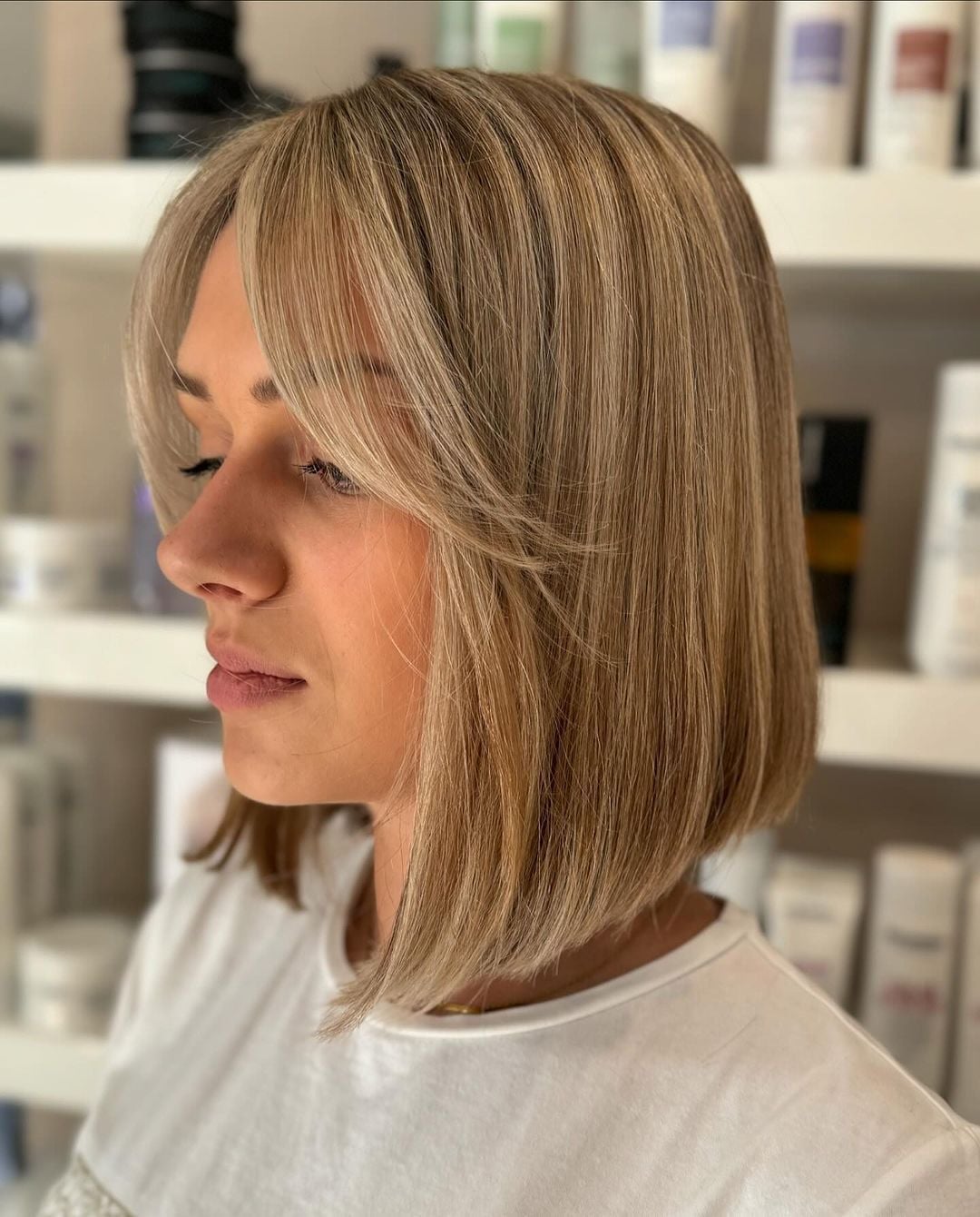 Ash Blonde Chin Bob With Short Side Curtain Bangs Ash Blonde Chin Bob With Short Side Curtain Bangs — Classy Curtain Bangs