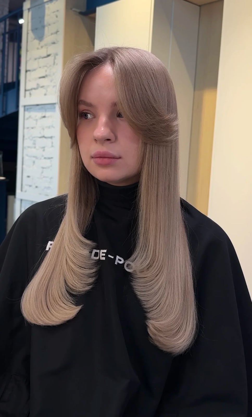Ash Blonde Mid-Back Blowout With Voluminous Waves, Wavy Ash Blonde Mid-Back Blowout With Voluminous Waves, Wavy — Classy Curtain Bangs