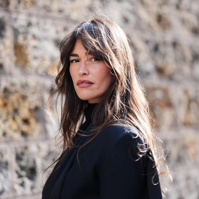 Side View Wavy Dark Brown With Subtle Highlights Side View Wavy Dark Brown With Subtle Highlights — Classy Curtain Bangs Long