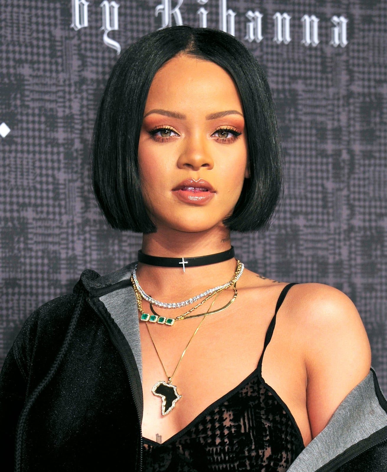 Sharp Chin Length Blunt Bob Black, Close-Up Take — Classy Cut Bob