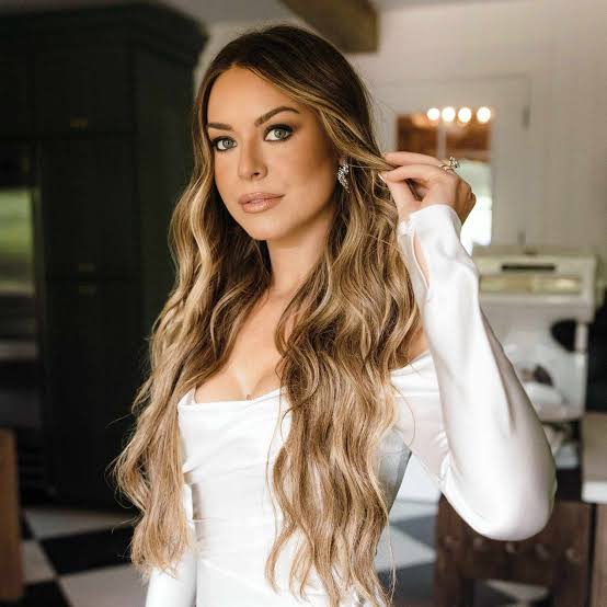 Ash Blonde Loose Waves — Classy Dance Hair