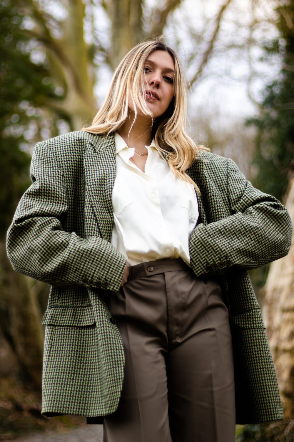 Houndstooth Blazer Over Silk Shirt with Brown Trousers Houndstooth Blazer Over Silk Shirt with Brown Trousers — Classy Dark Academia Outfits
