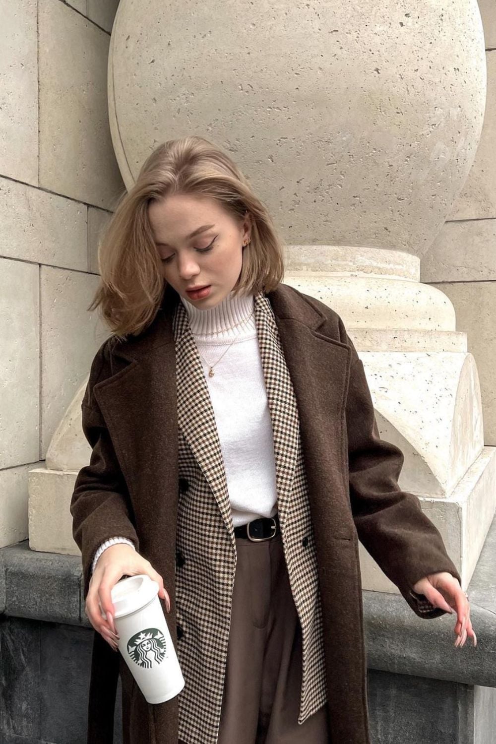 Layered Outerwear with Turtleneck and Plaid Blazer Layered Outerwear with Turtleneck and Plaid Blazer — Classy Dark Academia Outfits