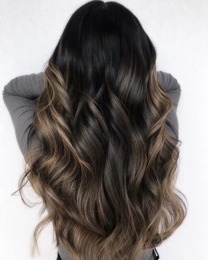 Mid-Back Dark Brown With Seamless Caramel Balayage and Long Layers Mid-Back Dark Brown With Seamless Caramel Balayage and Long Layers — Classy Dark Brown Balayage