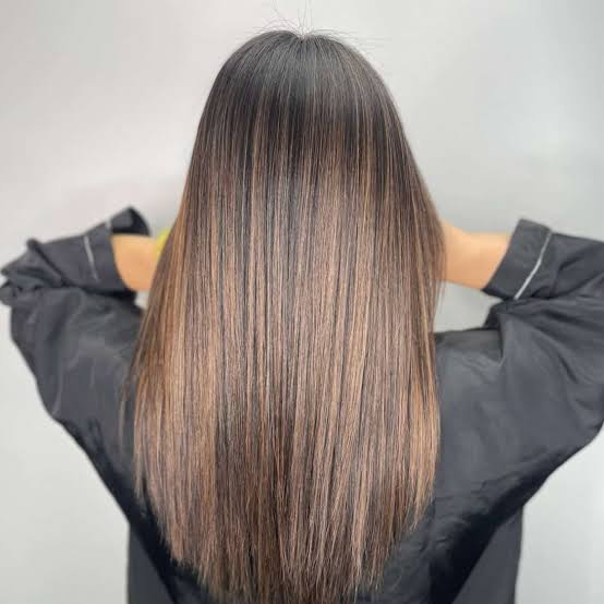 Collarbone Dark Brown With Warm Brown Balayage Collarbone Dark Brown With Warm Brown Balayage — Classy Dark Brown Balayage