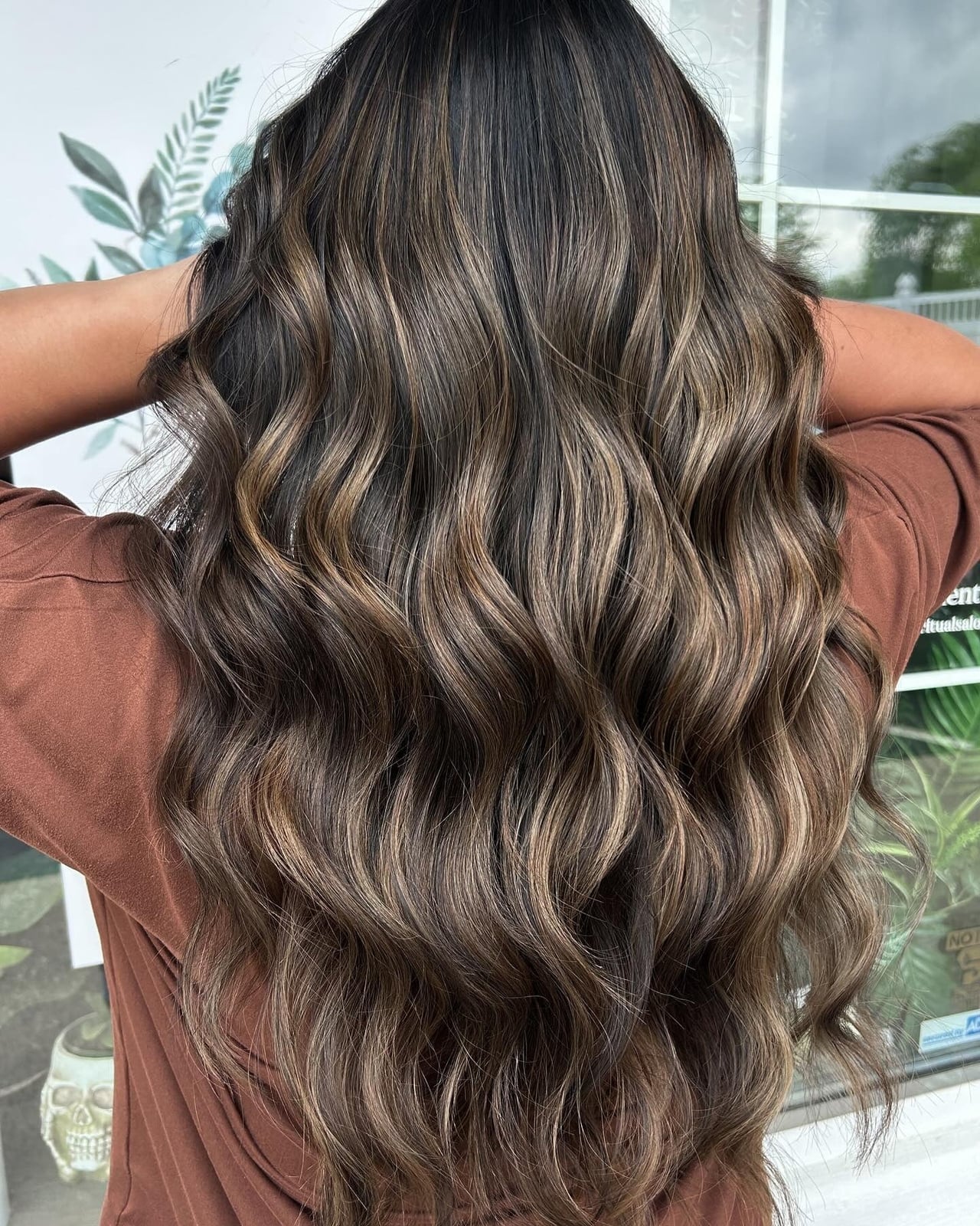 Mid-Back Dark Brown With Caramel Balayage Blowout, Middle Mid-Back Dark Brown With Caramel Balayage Blowout, Middle — Classy Dark Brown Balayage