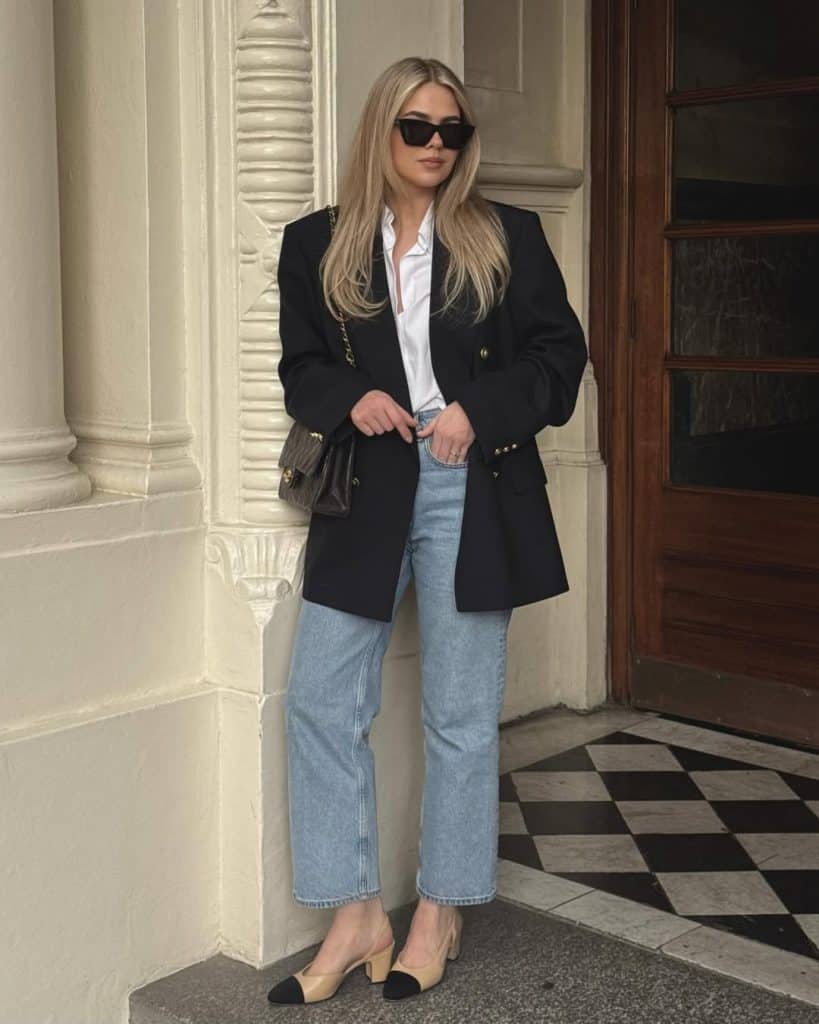 Oversized Blazer Pairs with Light Wash Jeans — Classy Denim Outfits
