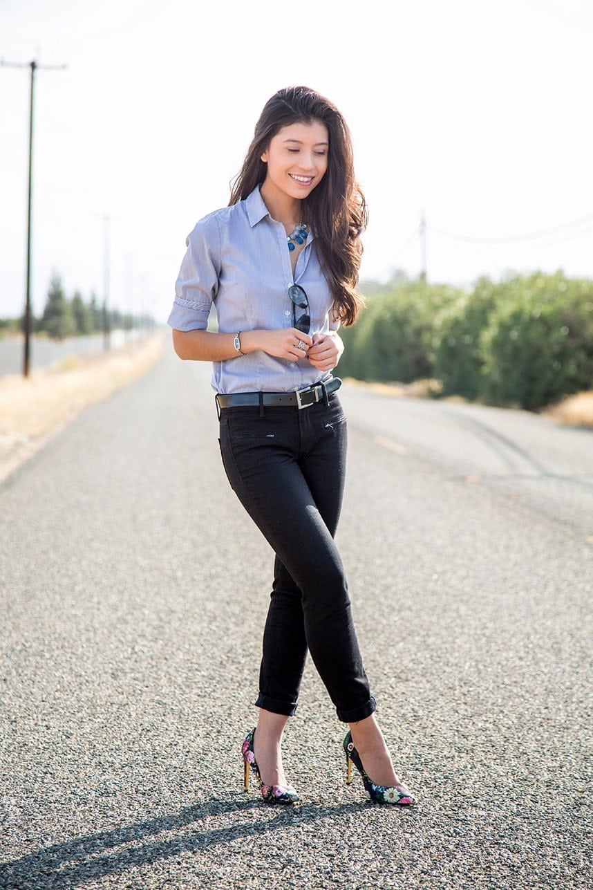 Floral Print Heels Add Color to Black Skinny Jeans — Classy Denim Outfits