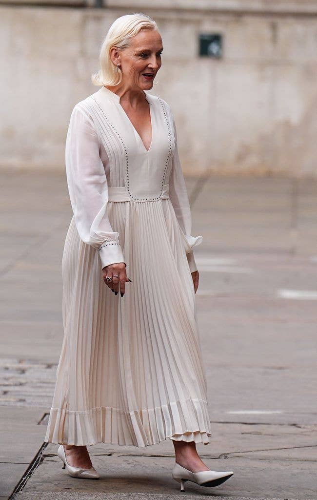 Off-white Pleated Maxi Dress with White Heels — Classy Dress and Heels