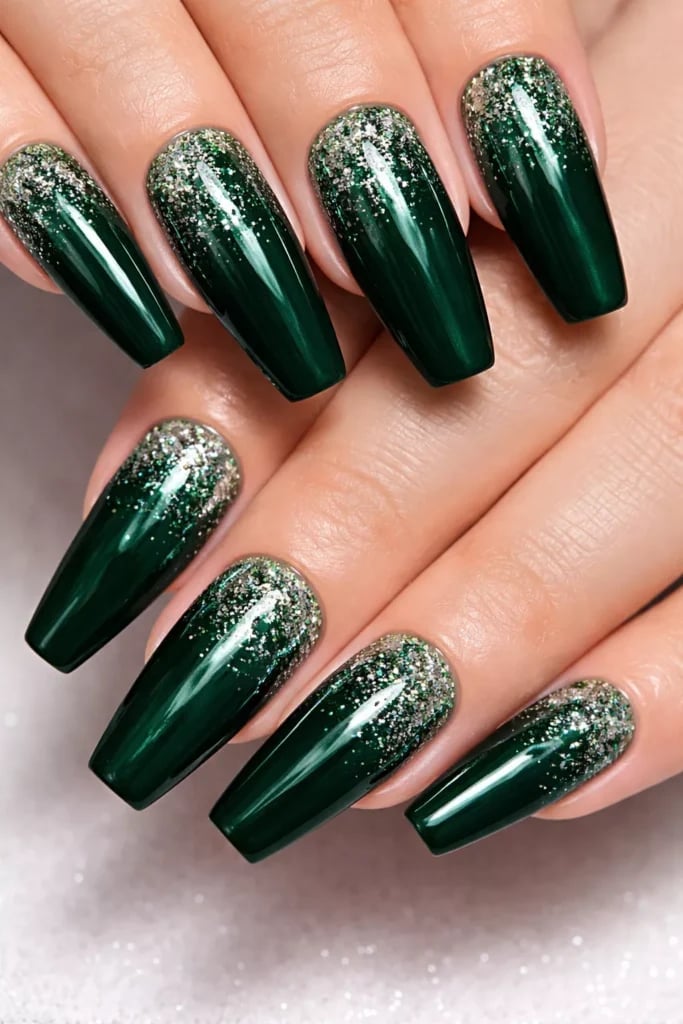Long Coffin Nails Emerald Green Glitter Ombre Long Coffin Nails Emerald Green Glitter Ombre — Classy Emerald Green Nails