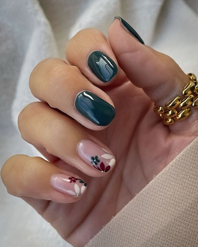 Short Square Emerald Green with Floral Art Short Square Emerald Green with Floral Art — Classy Emerald Green Nails