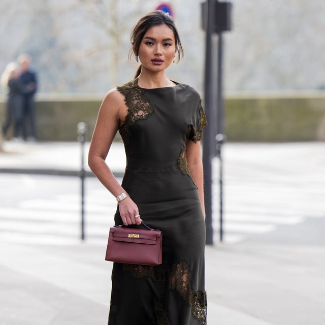 Dark Green Asymmetrical Midi Dress With Lace Inserts Dark Green Asymmetrical Midi Dress With Lace Inserts — Classy Formal Outfits