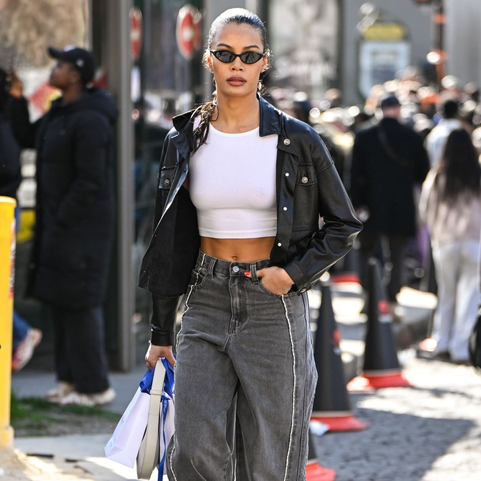 Leather Jacket and Tote With Grey Jeans — Classy Gray Jeans Outfits