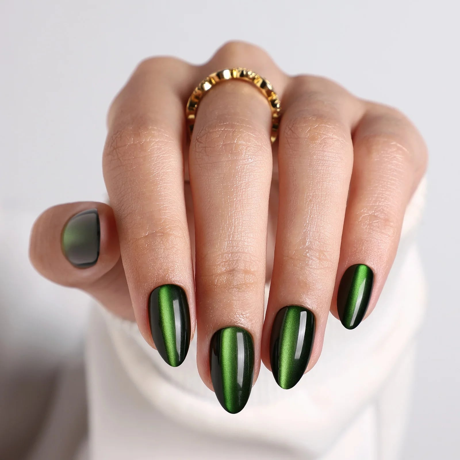 Deep Green Cat Eye Short Almond Nails — Classy Green Cat Eye Nails
