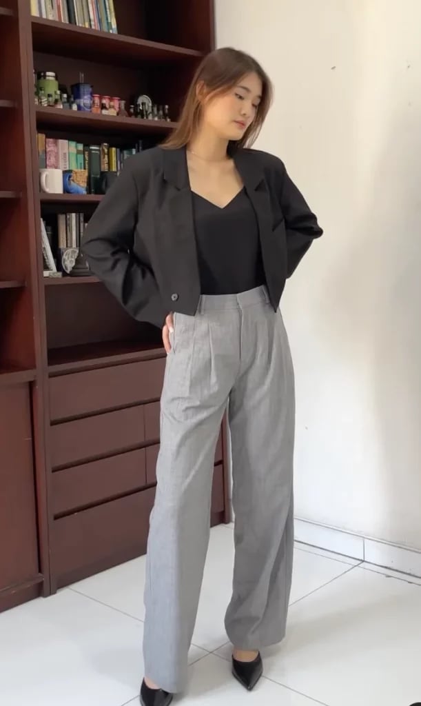 Wide-Leg Grey Trousers with Cropped Blazer and Pointed Toe Heels — Classy Grey Pants Outfits