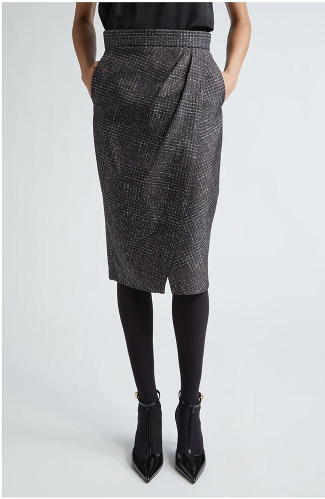 Grey Tweed Pencil Skirt with Patent Heels — Classy Grey Skirt Outfit
