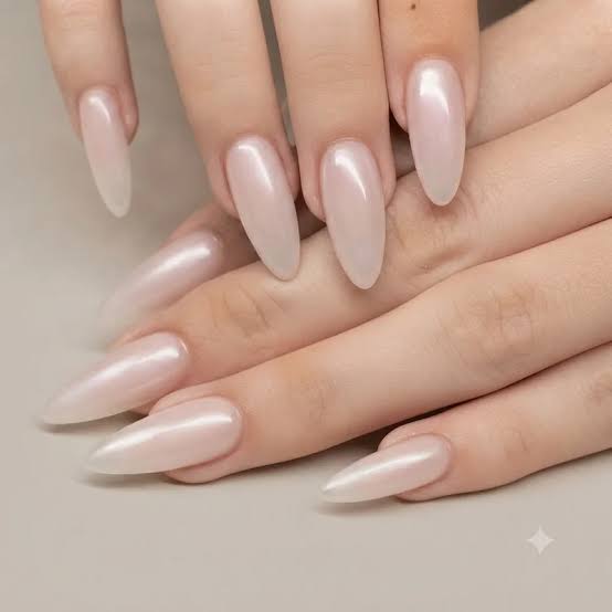 Short Almond Pearlescent Glazed Nails Short Almond Pearlescent Glazed Nails — Classy Hailey Bieber Nails