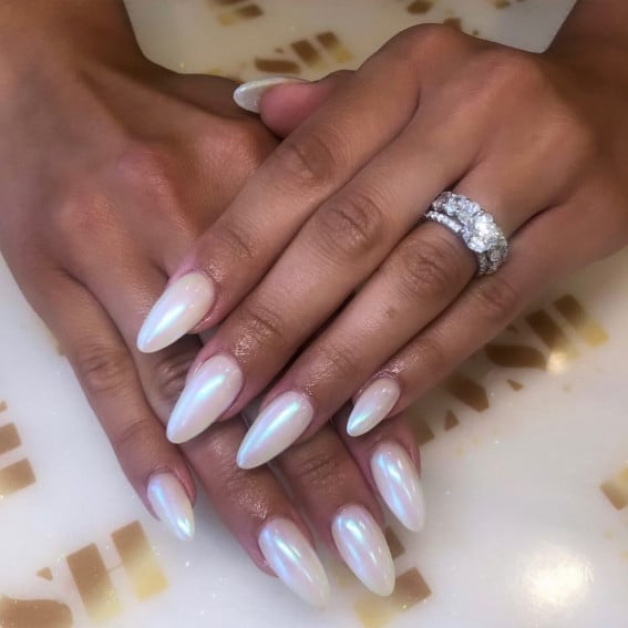 Milky White Glazed Donut Nails Milky White Glazed Donut Nails — Classy Hailey Bieber Nails