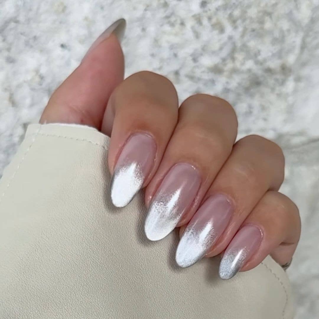 White Cat-Eye Effect Almond Nails White Cat-Eye Effect Almond Nails — Classy Hailey Bieber Nails