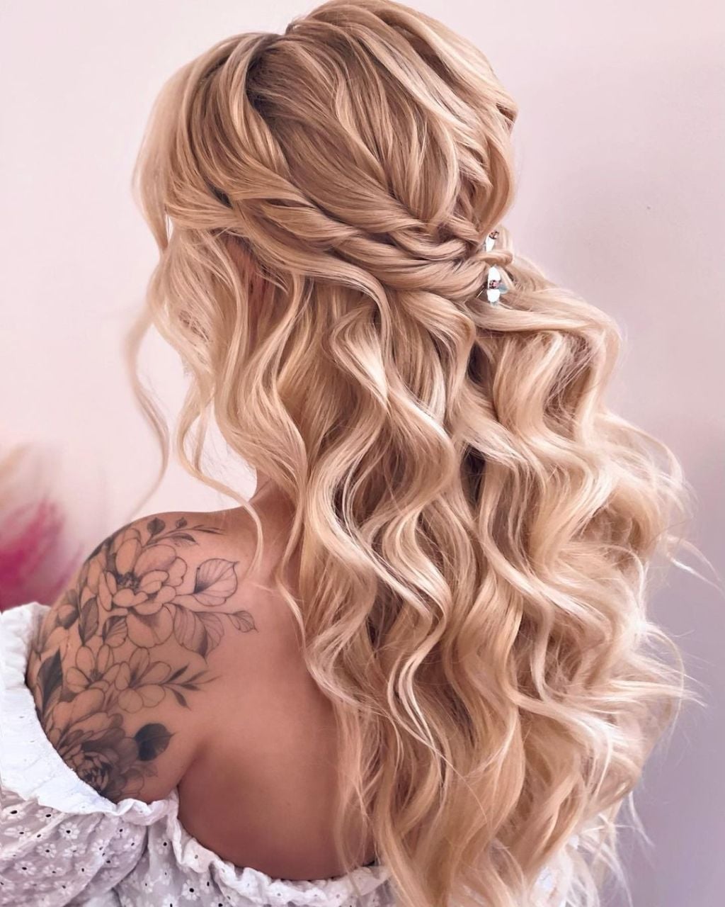 Ash Blonde Balayage With Natural Flow — Classy Hair Down Hairstyles