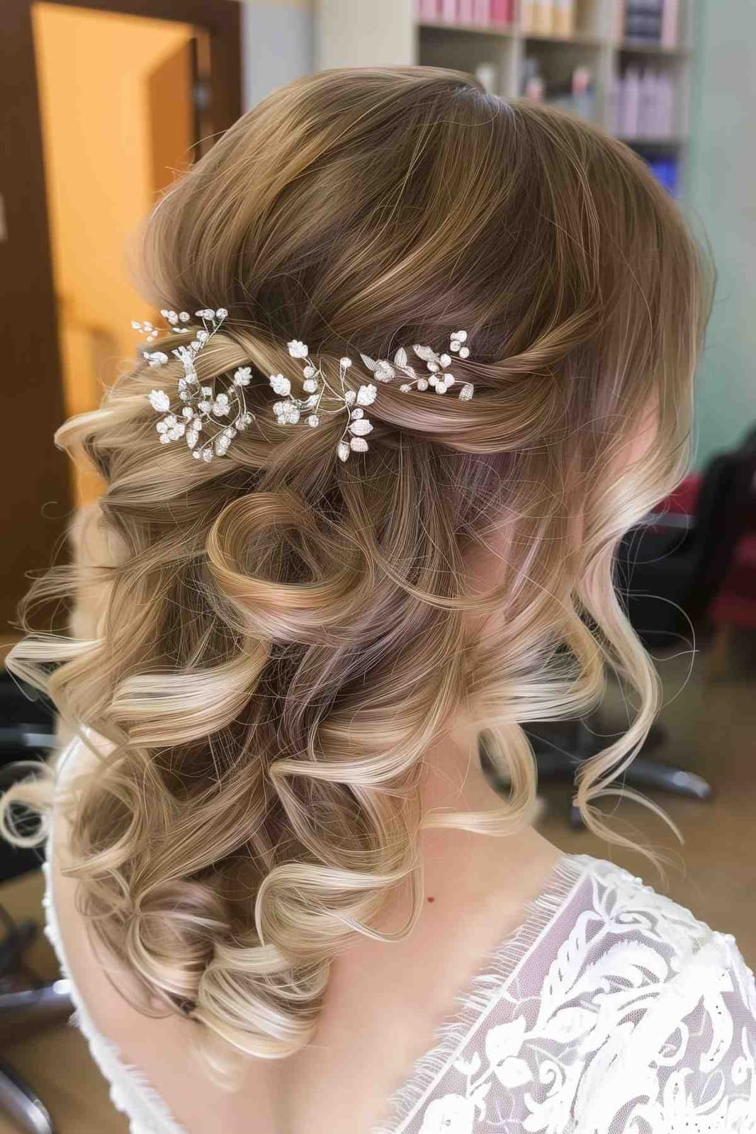 Collarbone Waves With Blonde Balayage And Accessory — Classy Hair Down Hairstyles