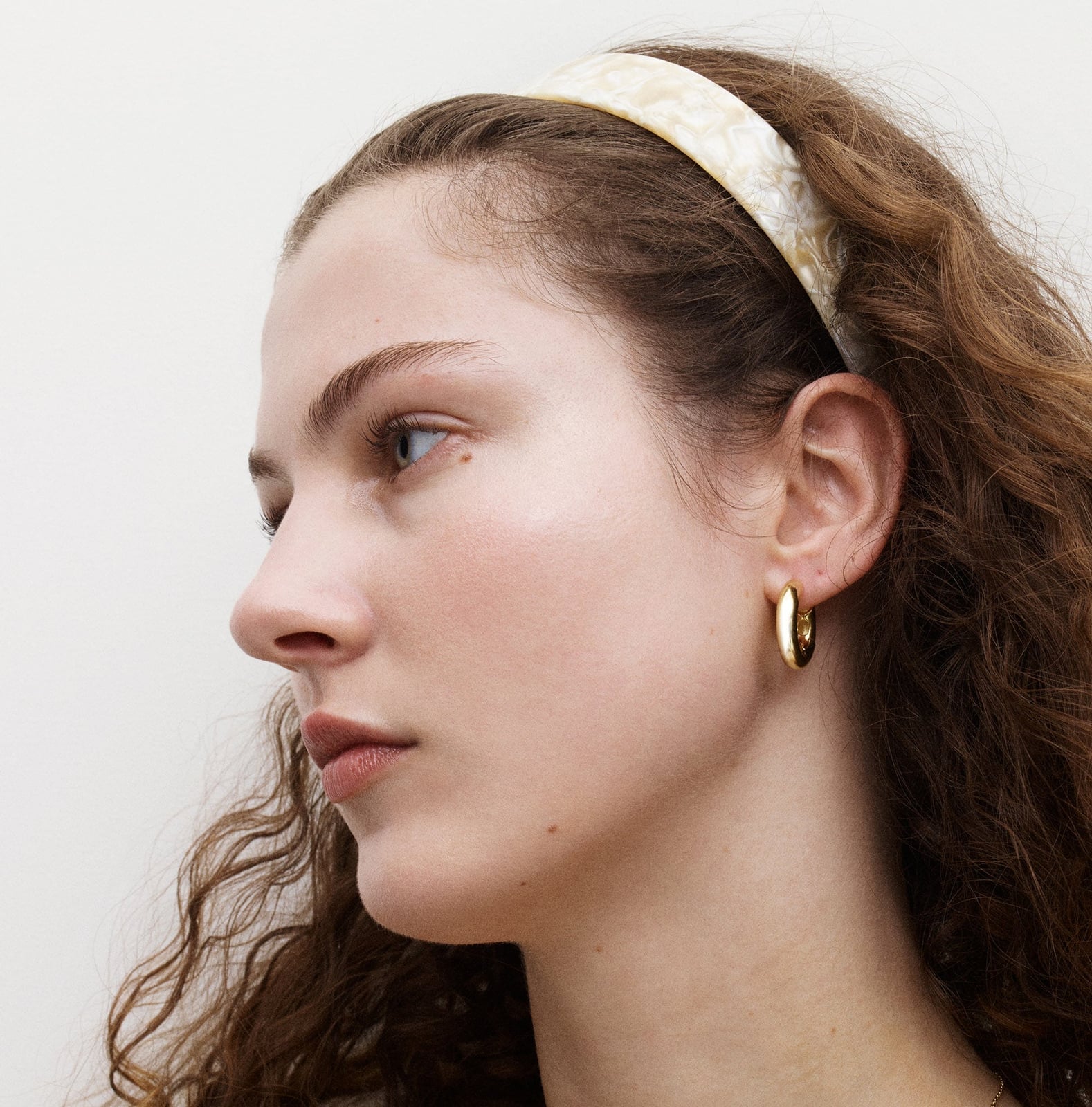 Shoulder Length Natural Waves With Patterned Headband — Classy Hair with Headband
