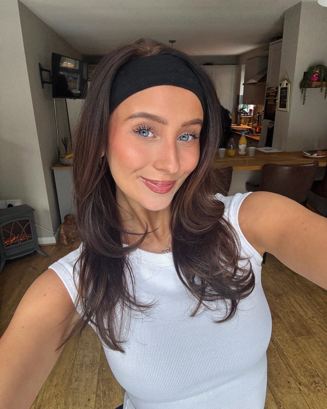 Shoulder Length Blowout With Black Headband, Collarbone — Classy Hair with Headband