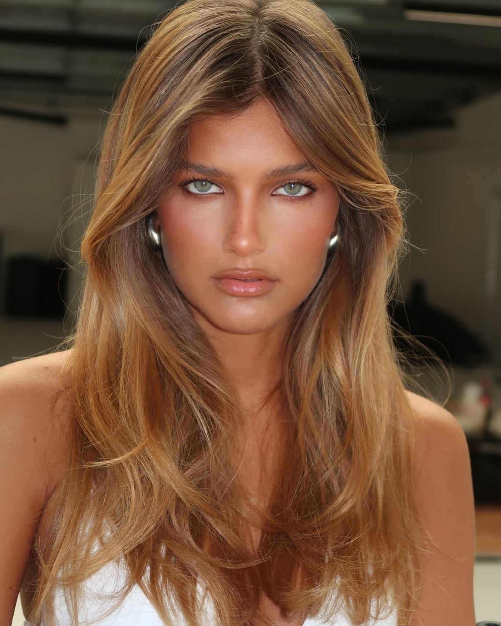 Honey Blonde Balayage With Face-Framing Layers, Close-Up Take Honey Blonde Balayage With Face-Framing Layers, Close-Up Take — Classy Haircuts for Long Hair