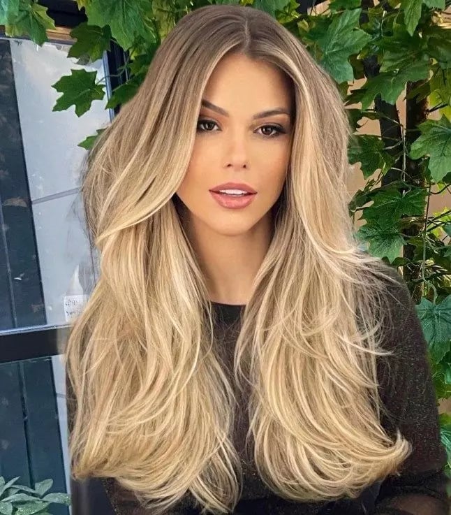 Ash Blonde Balayage With Curtain Bangs, Wavy Ash Blonde Balayage With Curtain Bangs, Wavy — Classy Haircuts for Long Hair