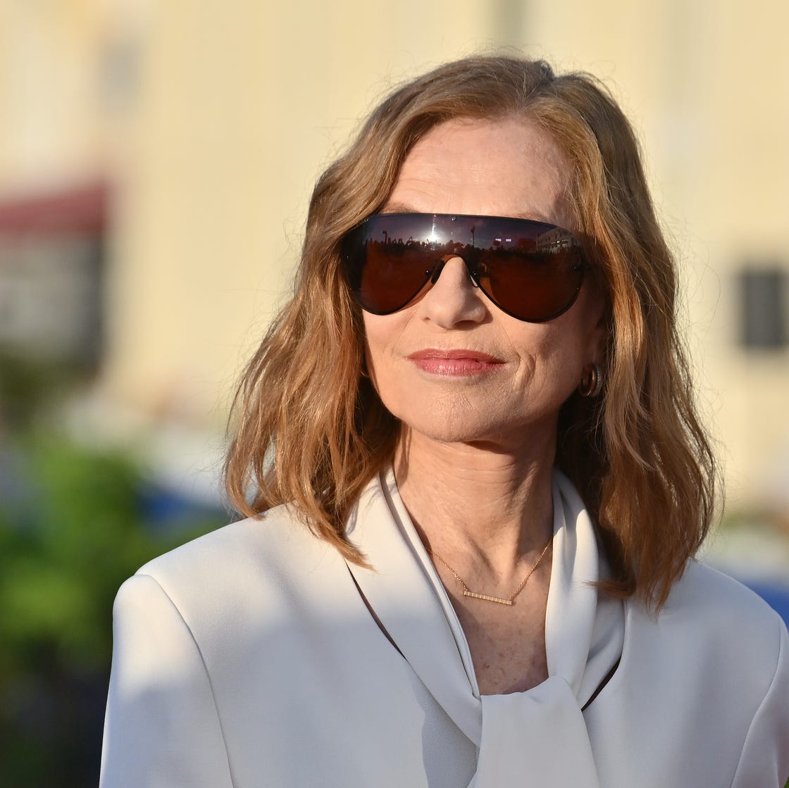 Collarbone Length Air-Dried Layers — Classy Haircuts for Women over 50
