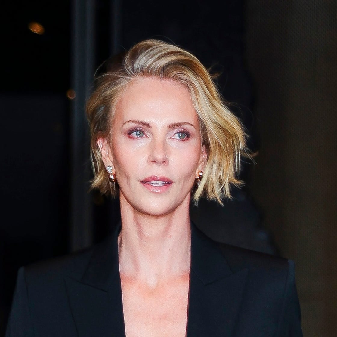 Chin Length Blonde Bob With Textured Ends — Classy Haircuts for Women over 50