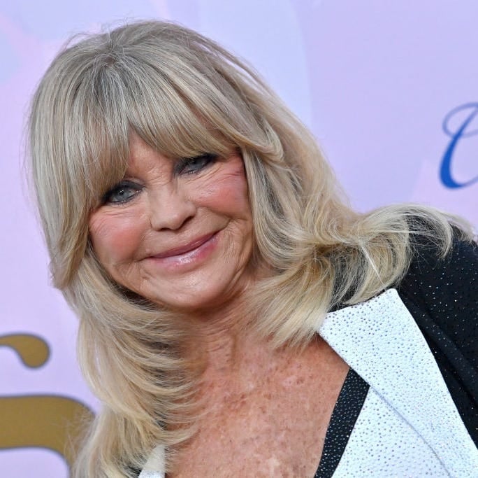 Layered Collarbone Cut With Curtain Bangs — Classy Haircuts for Women over 50