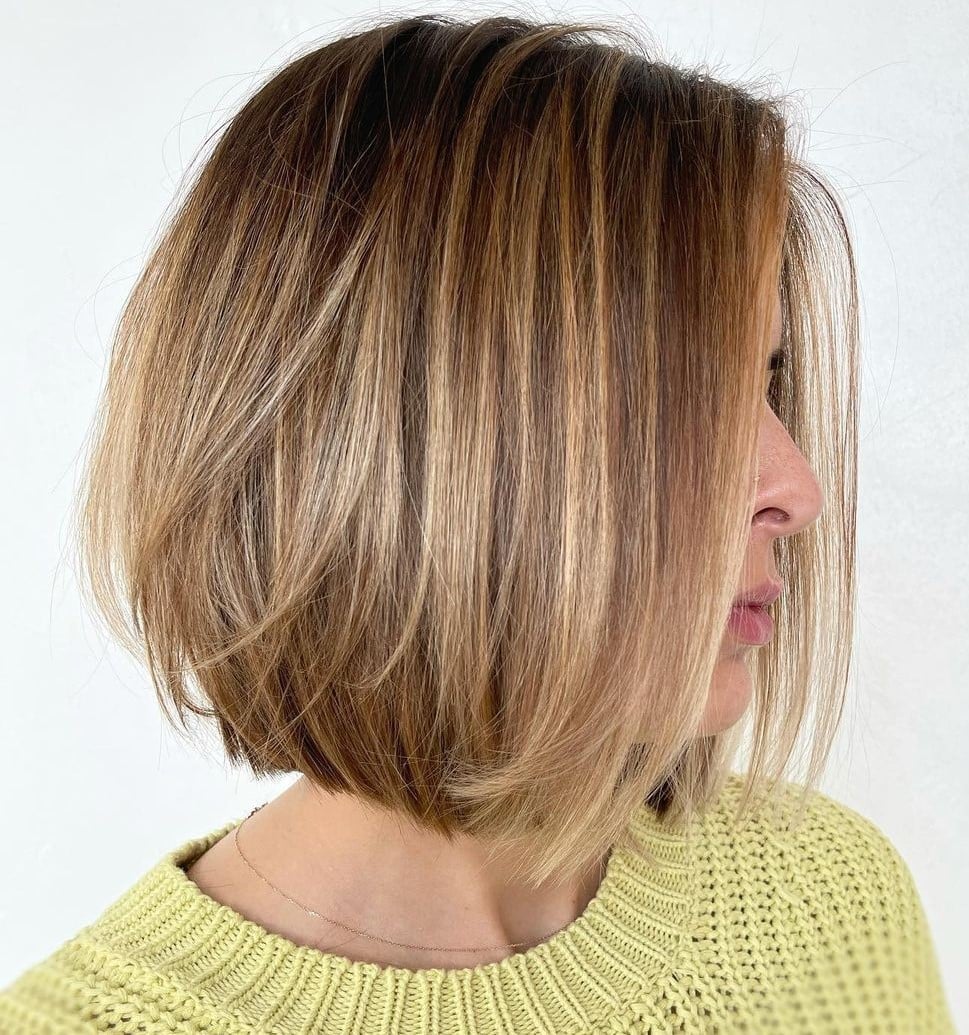 Chin Length Bob With Blonde Highlights — Classy Highlights in Brown Hair