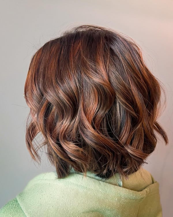 Collarbone Bob With Rich Auburn Highlights — Classy Highlights on Brown Hair